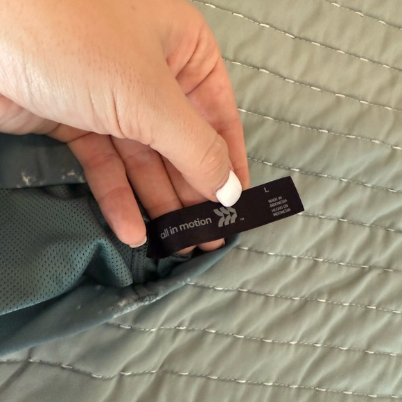 SPORTS BRA - Picture 3 of 3